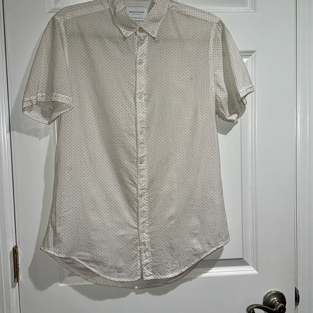 Men’s Short Sleeve Button Down Shirt